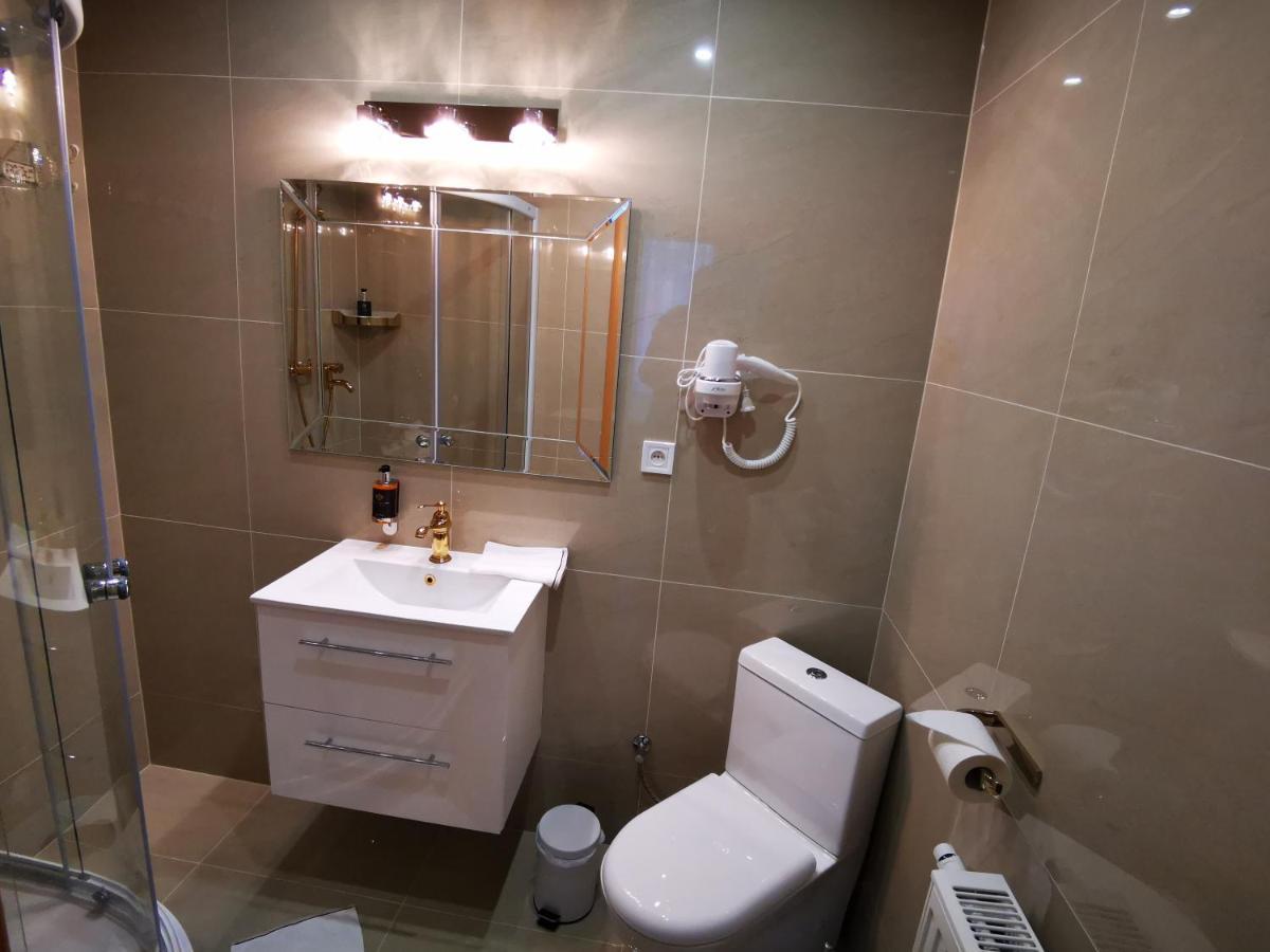 Corner House Apartment Lucenec Ngoại thất bức ảnh