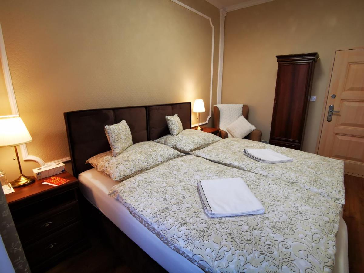 Corner House Apartment Lucenec Ngoại thất bức ảnh