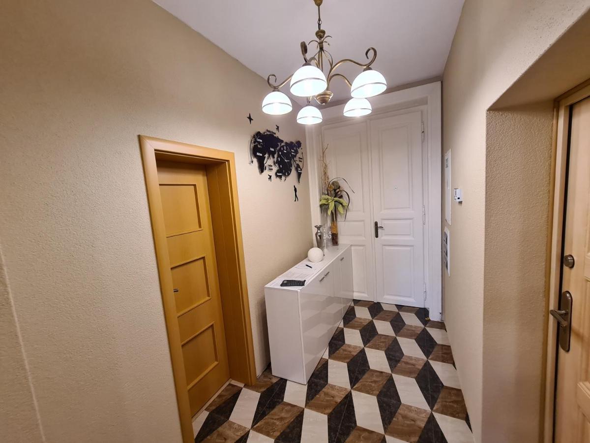 Corner House Apartment Lucenec Ngoại thất bức ảnh